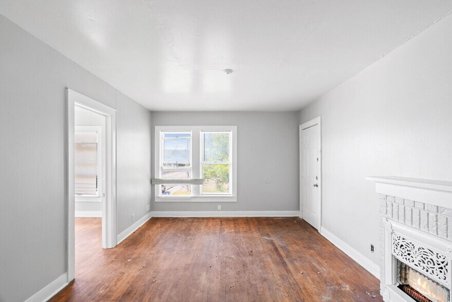 More Photos Of 615-619 S Tancahua St, Corpus Christi Apartments For Sale