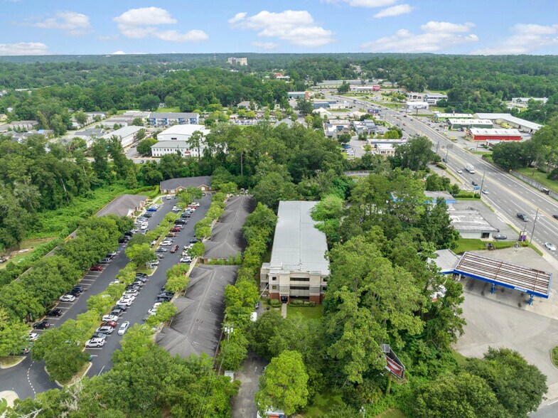 More Photos Of 2908 Mahan Dr, Tallahassee Self Storage For Sale