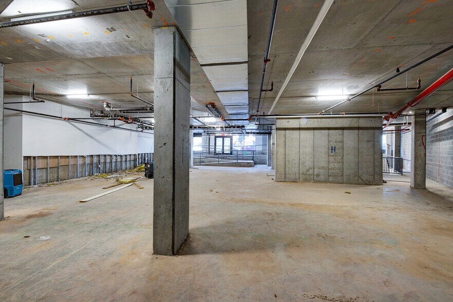 More Photos Of 40 Bruckner Blvd, Bronx Apartments For Lease