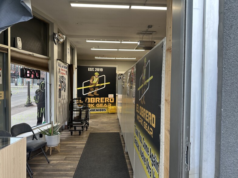 More Photos Of 170 E 10th St E, Saint Paul Freestanding For Lease