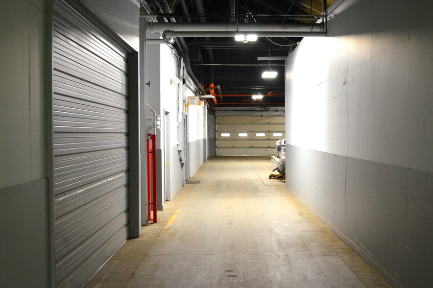 More Photos Of 850 St Paul St, Rochester Warehouse For Lease