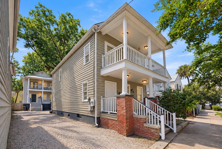 Primary Photo Of 183 Smith St, Charleston Multifamily For Sale