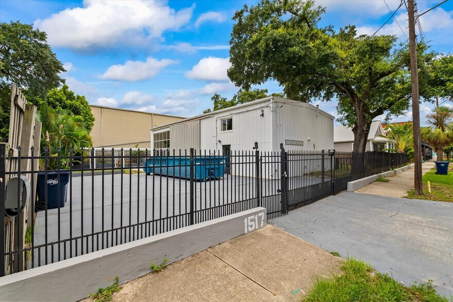 More Photos Of 1517 E 5th Ave, Tampa Office For Lease