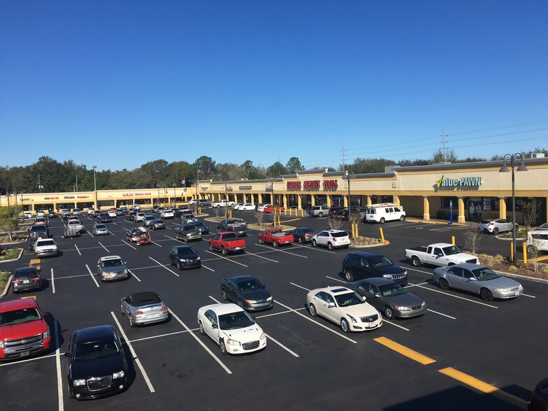 More Photos Of 921 W Orange Blossom Trl, Apopka Storefront For Lease
