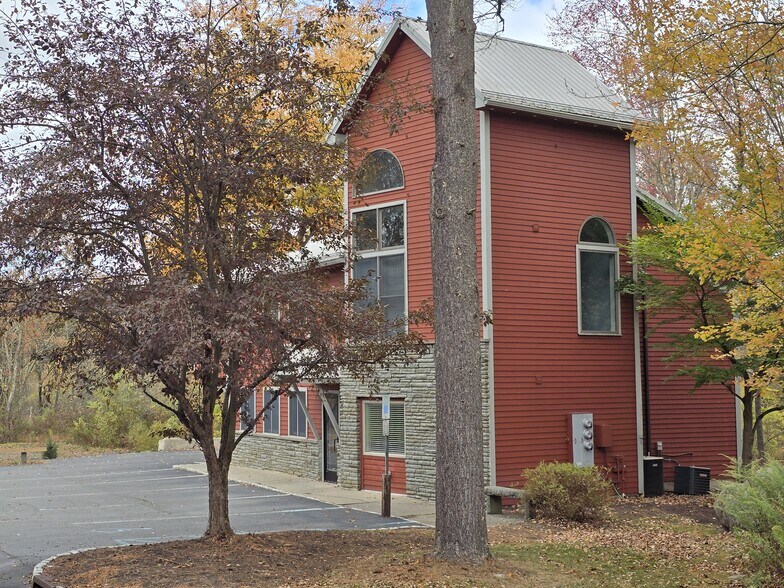 More Photos Of 237 US-206, Sandyston Medical For Sale