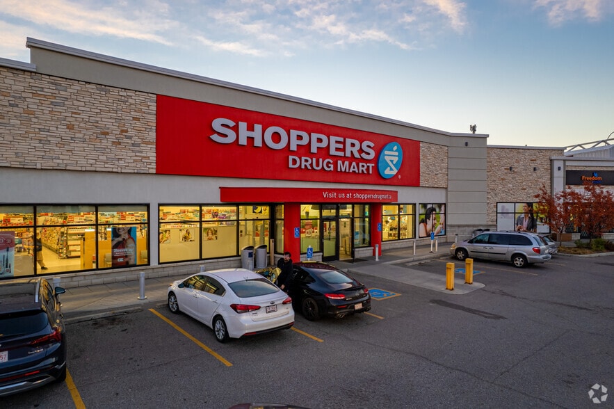 More Photos Of 10-28 Crowfoot Ter NW, Calgary General Retail For Lease