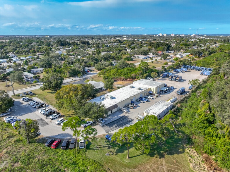 More Photos Of 2575 Doreatha Fields Ave NE, Palm Bay Industrial For Sale