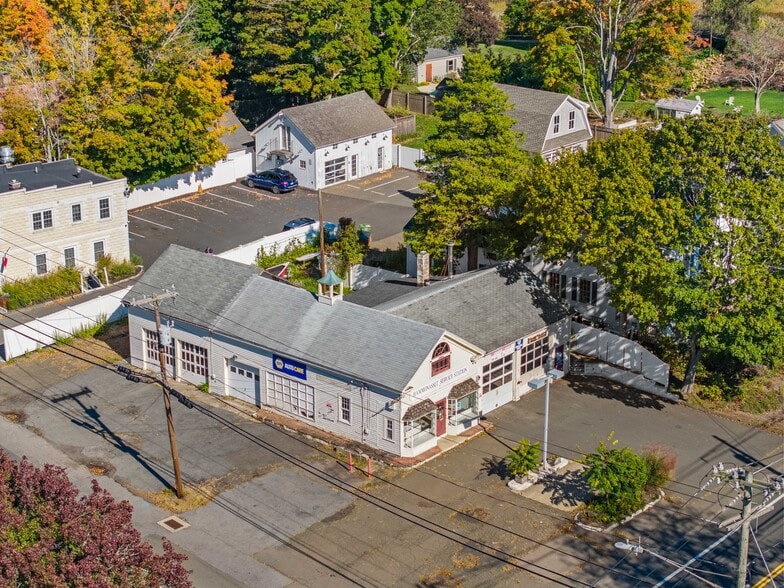 More Photos Of 905 Boston Post Rd, Madison Flex For Sale