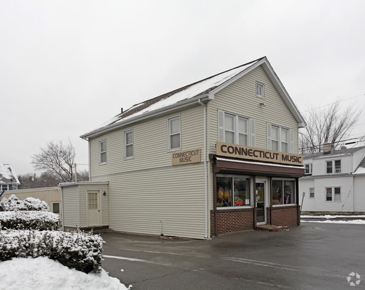 Primary Photo Of 592 Newfield Ave, Stamford Storefront Retail Residential For Lease