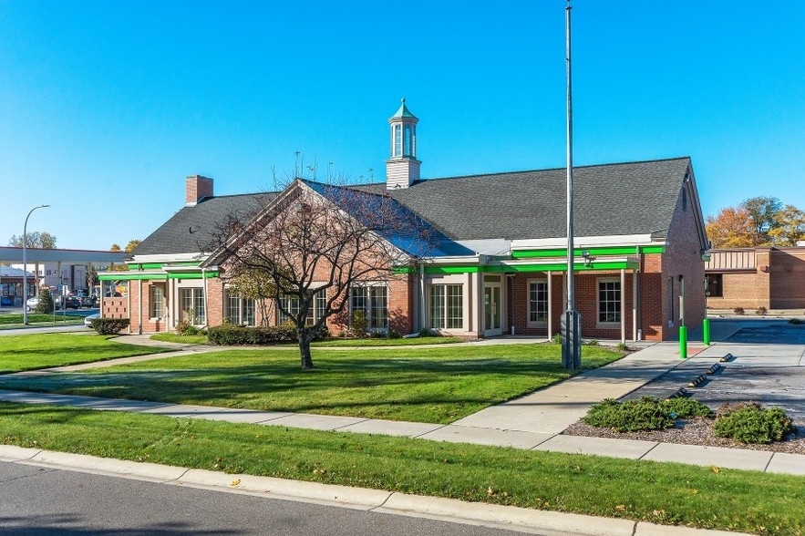 More Photos Of 1617 23rd St, Port Huron Bank For Sale