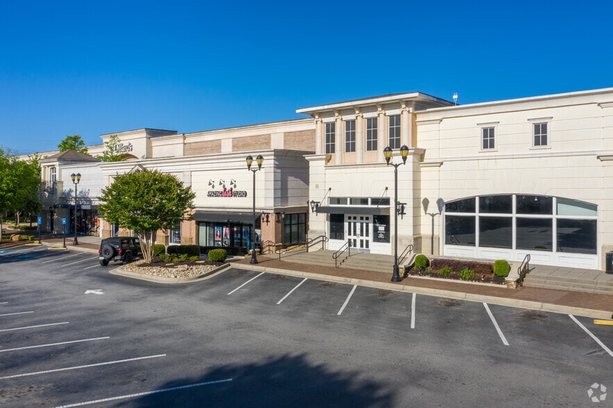 More Photos Of 312 Newnan Crossing Byp, Newnan Unknown For Lease