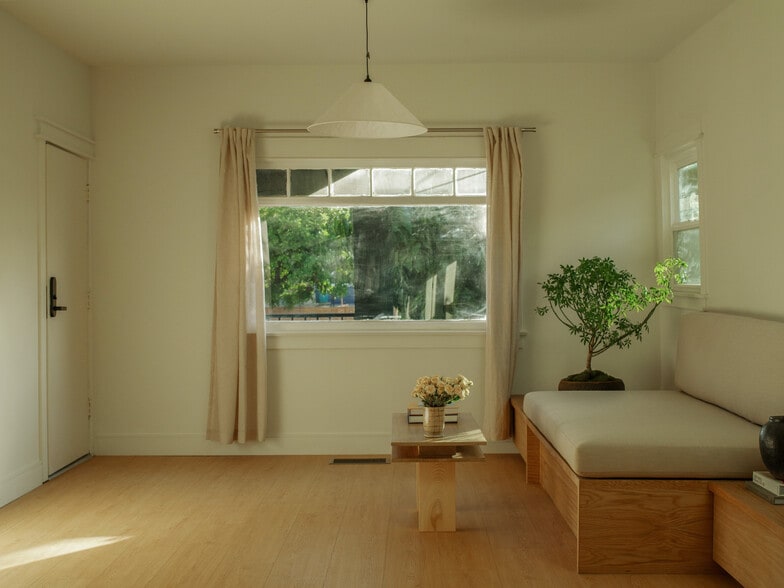 More Photos Of 1807 Montana St, Los Angeles Apartments For Sale