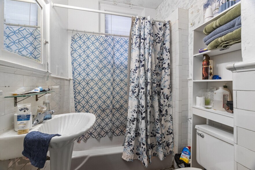 More Photos Of 43 Granite St, New London Apartments For Sale