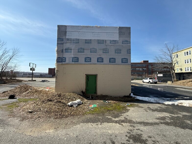 More Photos Of 342 W Boylston St, Worcester Freestanding For Sale