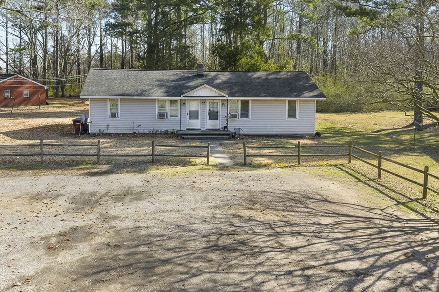 More Photos Of 4431-4445 Old Battlefield Blvd S, Chesapeake Specialty For Sale