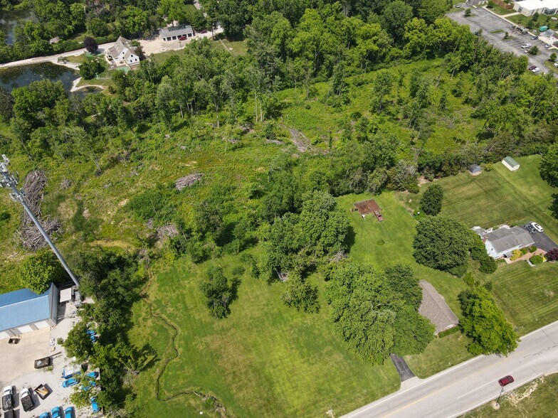 More Photos Of 1700 E Woodsmall Dr, Terre Haute Land For Lease