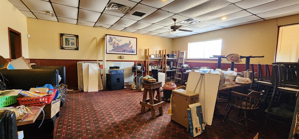 More Photos Of 701 N Martin Luther King Jr Hwy, Mexia Restaurant For Sale
