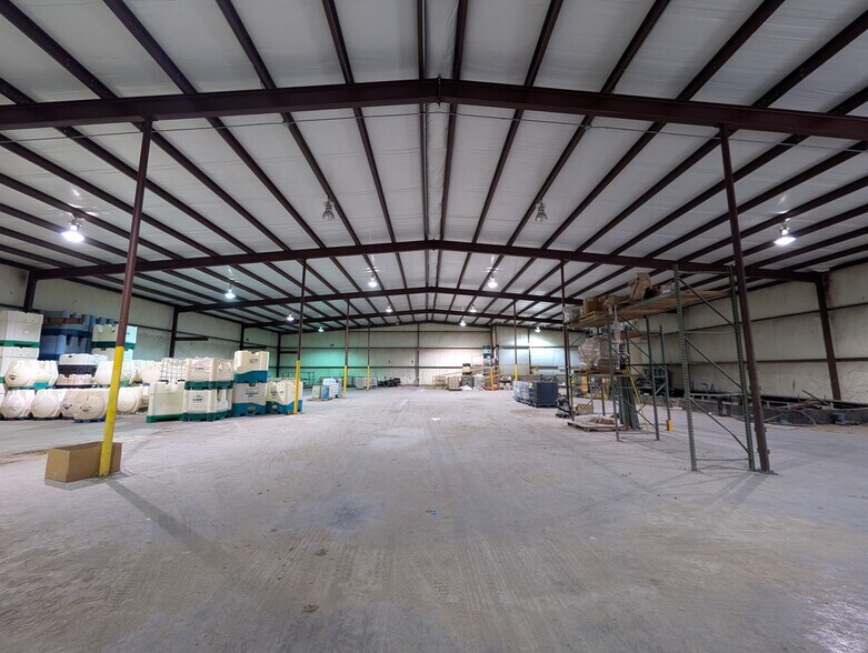 More Photos Of 602 Avenue B, Moody Industrial For Sale