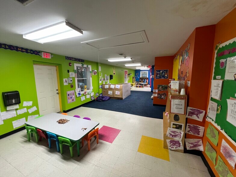 More Photos Of 2605 Campbellton Rd SW, Atlanta Daycare Center For Sale