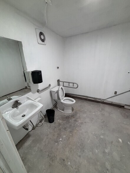 More Photos Of 1508-1512 Palm Ave, San Diego Storefront Retail Office For Lease