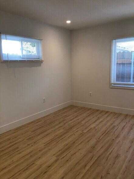 More Photos Of 2666 Orchard Ave, Los Angeles Multifamily For Sale