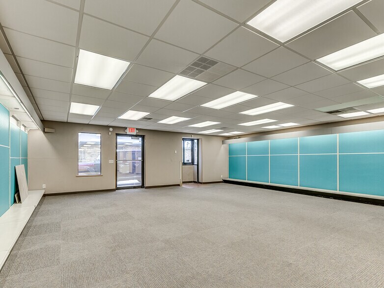 More Photos Of 2005 Parkview Dr, El Reno Medical For Lease