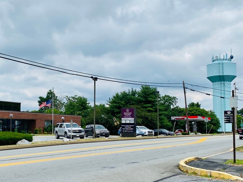 More Photos Of 915 N Hanover St, Elizabethtown Medical For Sale