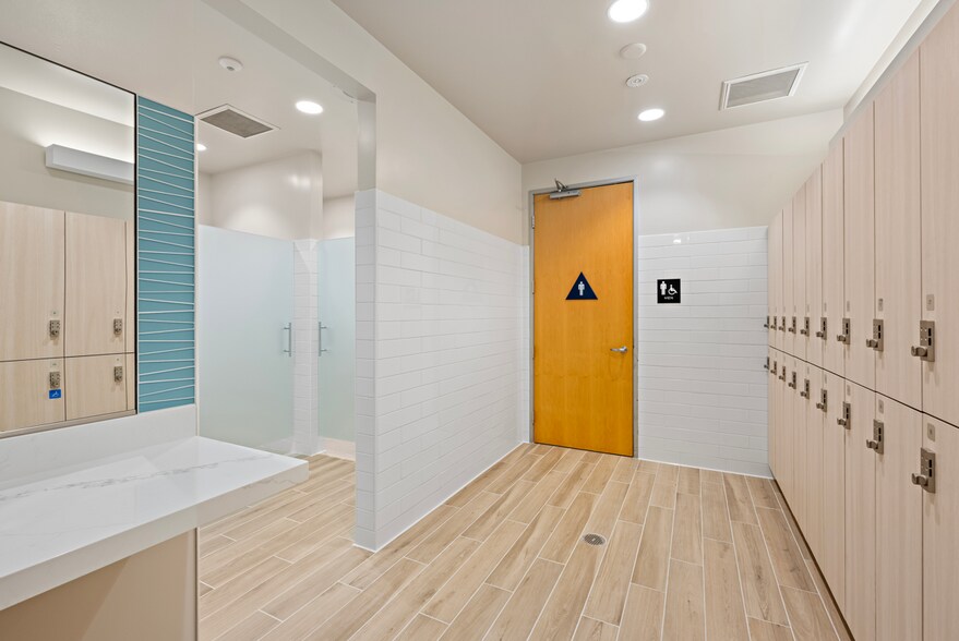 More Photos Of 5855 Copley Dr, San Diego Office For Lease