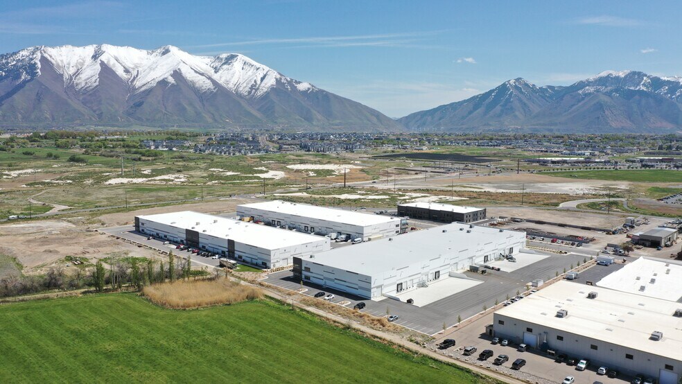 More Photos Of 1950 N Canyon Creek Pkwy, Spanish Fork Unknown For Lease