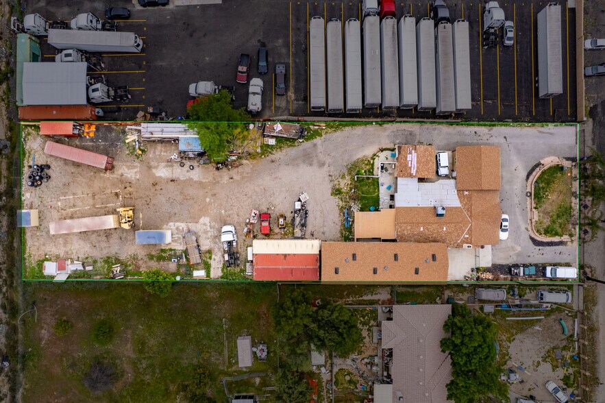 More Photos Of 18642 Cajon Blvd, San Bernardino Warehouse For Sale