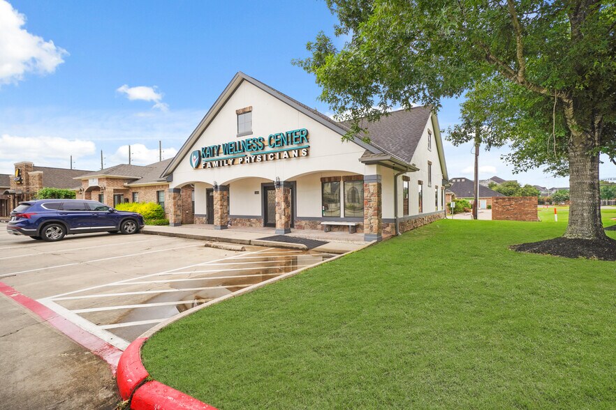More Photos Of 21406 Provincial Blvd, Katy Medical For Sale