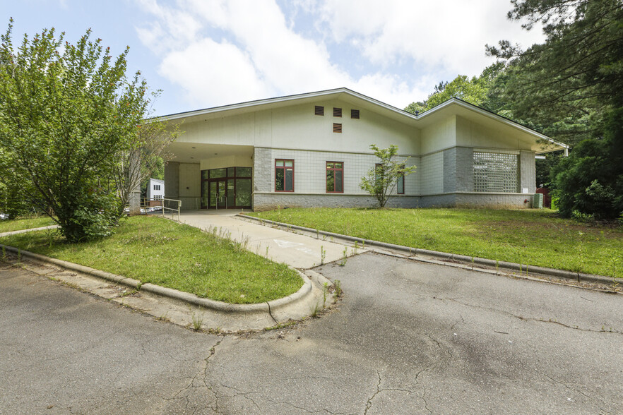 Primary Photo Of 1922 K M Wicker Memorial Dr, Sanford Medical For Lease