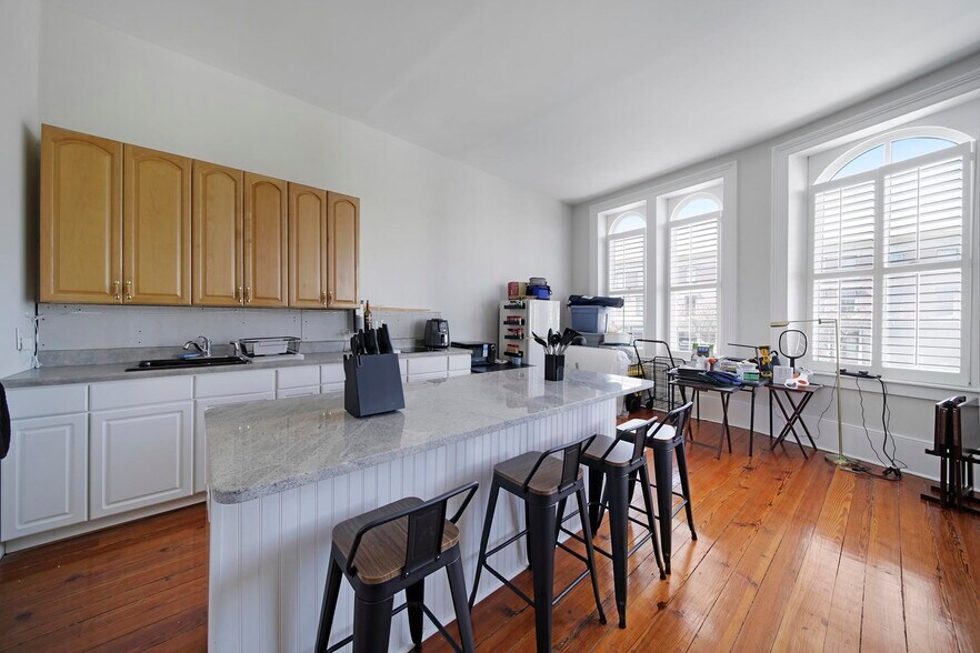 More Photos Of 117 Main St, Chester Office For Sale