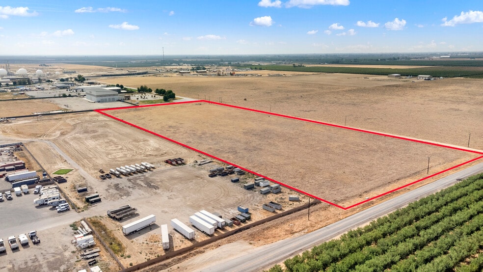 More Photos Of 31149 Coberly Rd, Shafter Warehouse For Sale