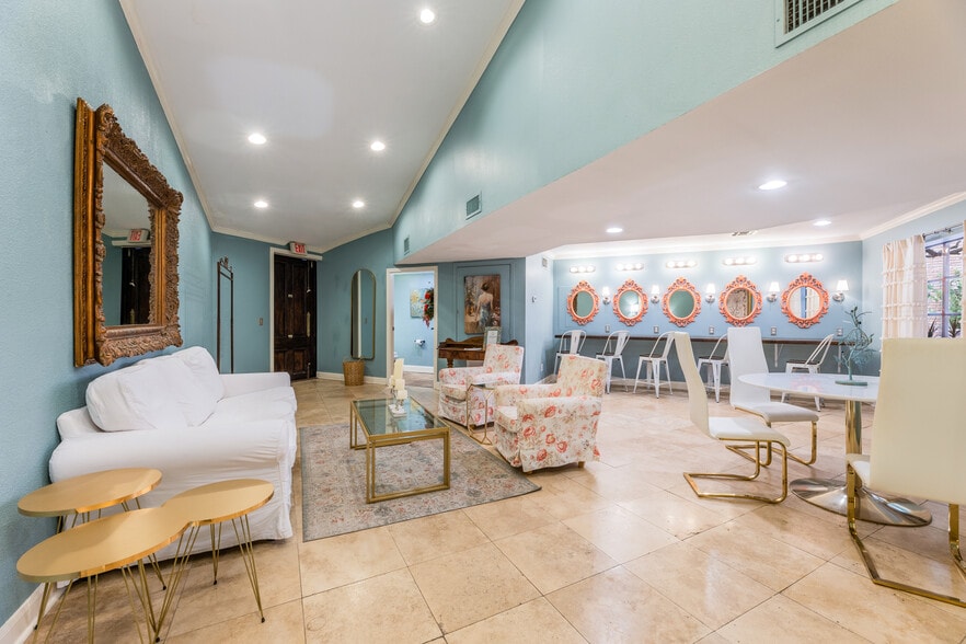 More Photos Of 6303 Beverlyhill St, Houston Lodge Meeting Hall For Sale