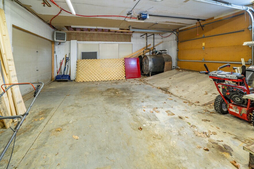 More Photos Of 279 S Main St, Winterport Winery Vineyard For Sale