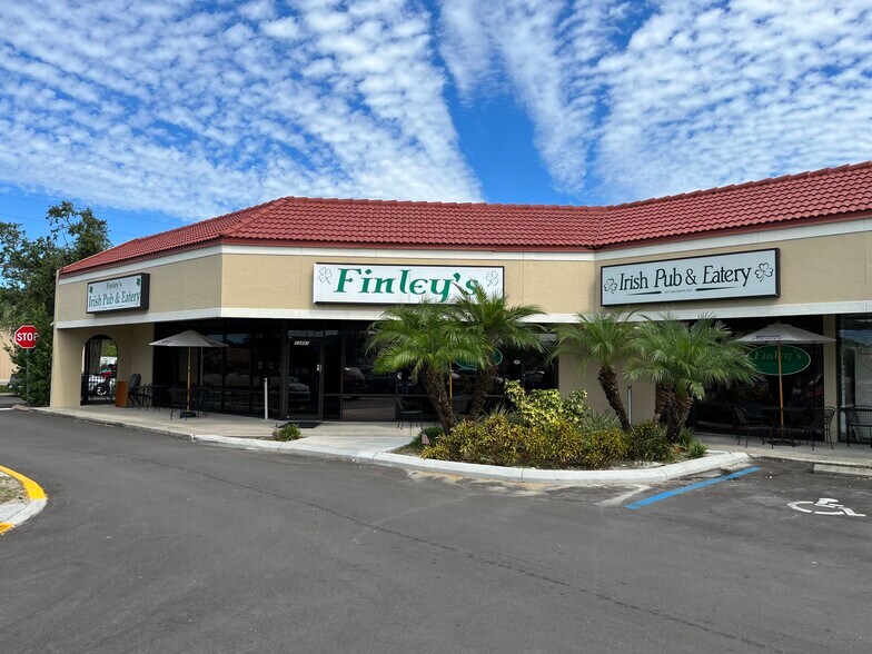 More Photos Of 13425 Belcher Rd S, Largo Unknown For Lease