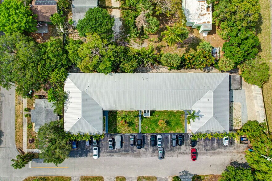 More Photos Of 1916 SW 11th St, Fort Lauderdale Apartments For Sale