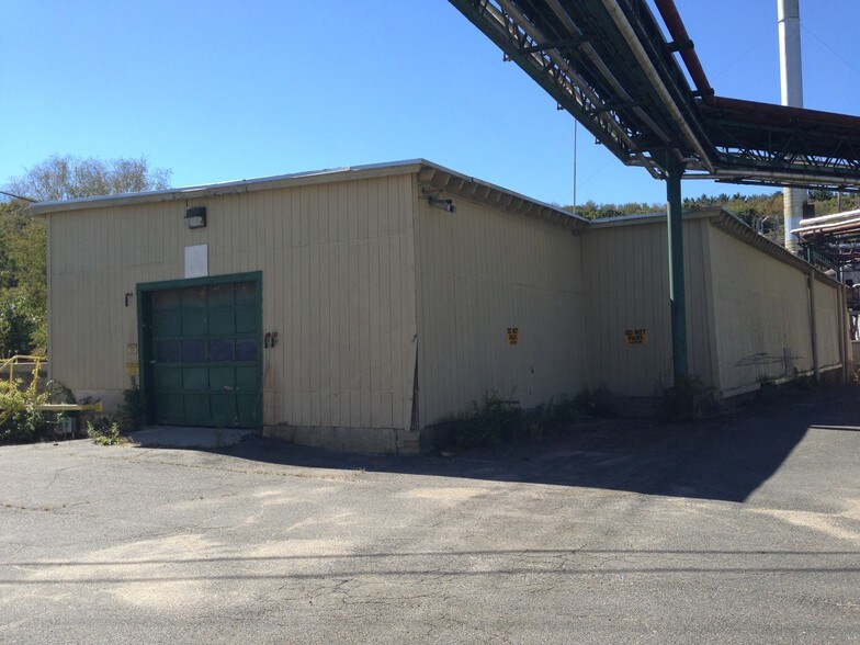 More Photos Of 157 Columbia St, Lee Warehouse For Sale