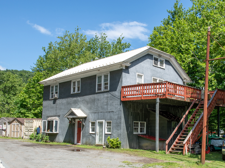 Primary Photo Of 6 County Route 121, Callicoon Storefront Retail Residential For Sale