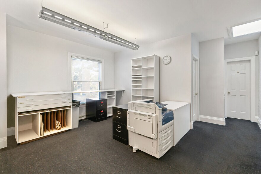 More Photos Of 818 E 19th Ave, Denver Office For Sale