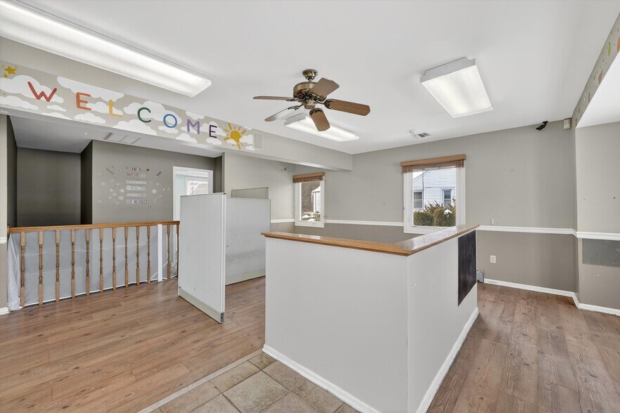 More Photos Of 75 Ramapo Rd, Garnerville Office For Sale