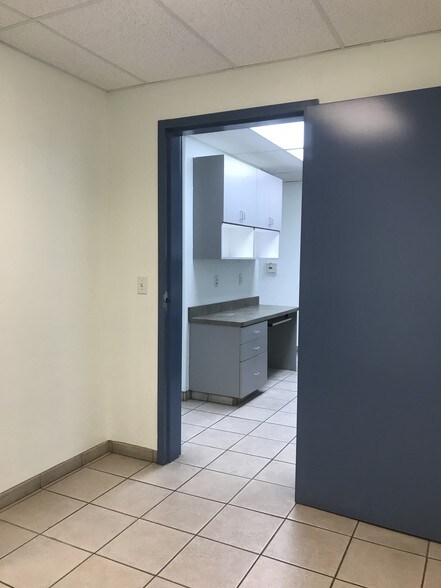 More Photos Of 1310 W St Marys Rd, Tucson Medical For Lease