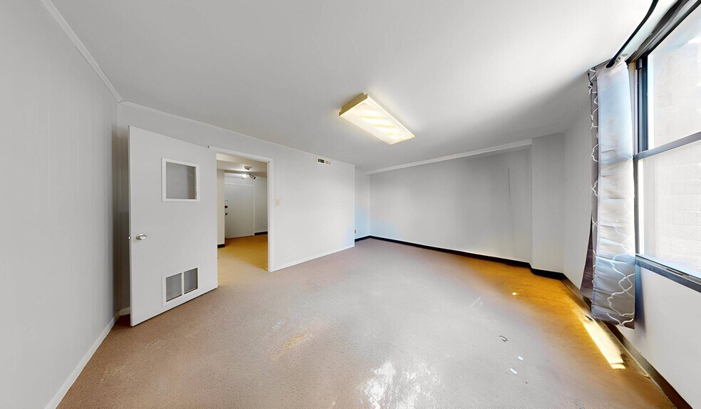 More Photos Of 4600 Duke St, Alexandria Apartments For Sale