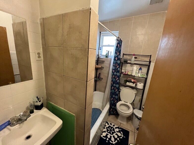 More Photos Of 1908 S 7th St, Philadelphia Apartments For Sale