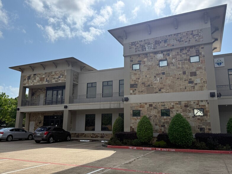 More Photos Of 10355 Centrepark Dr, Houston Office For Lease