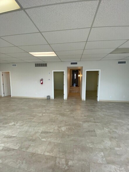More Photos Of 3826 Tompkins Rd, El Paso Office For Lease