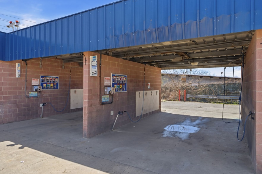 More Photos Of 16436 Miles Rd, Cleveland Carwash For Sale