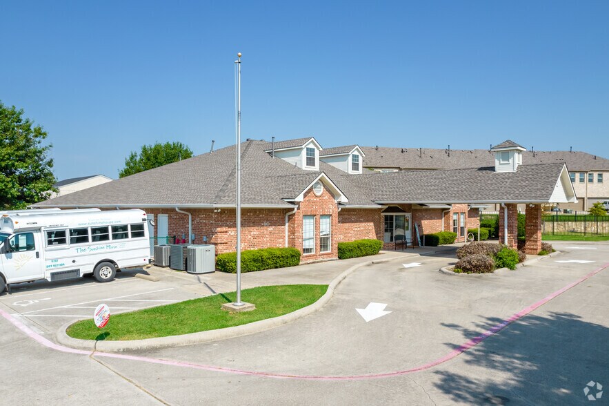 More Photos Of 5925 Hillcrest Rd, Frisco Storefront Retail Office For Sale