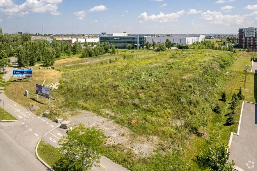 Primary Photo Of 3665 Av Grandes Tourelles, Boisbriand Office For Lease